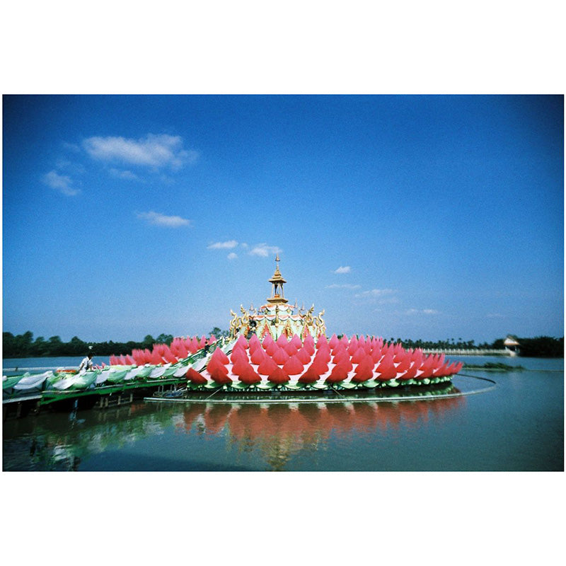Lomography LomoChrome Color ’92 400 35mm Film