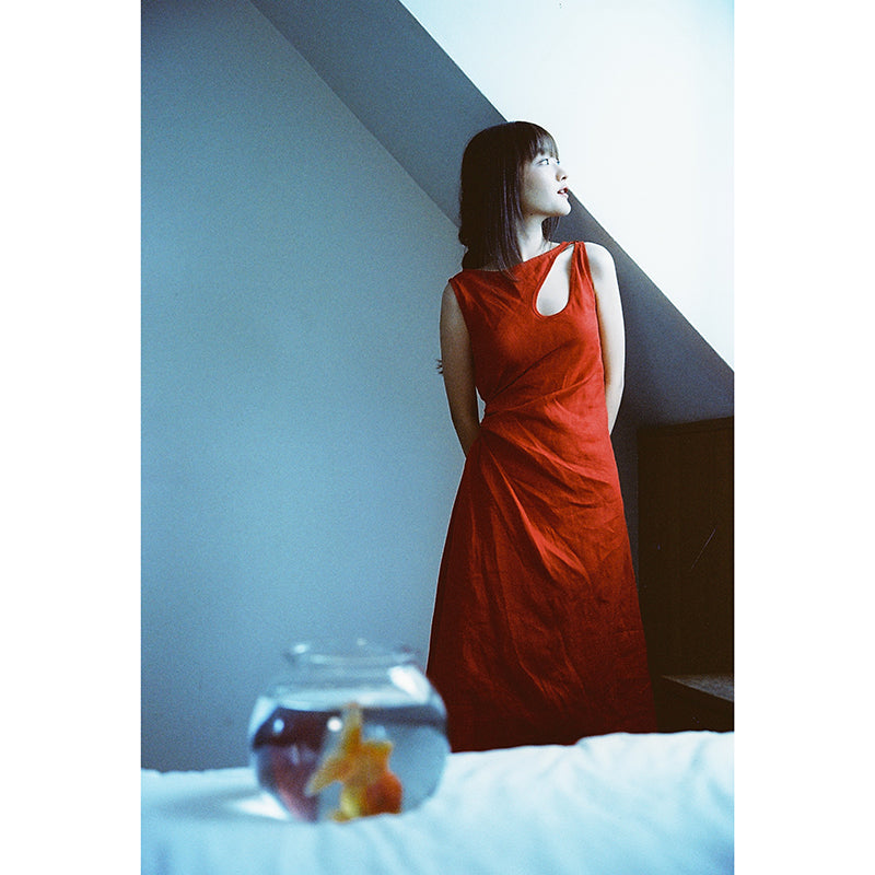 A girl has film -  ANTARCTICA 200T 35mm Film (Expiry 09/2025)