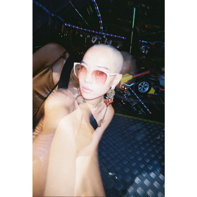 Lomography LomoApparat 21mm Wide-angle 35mm Film Camera (Neubau Edition) - 8storeytree