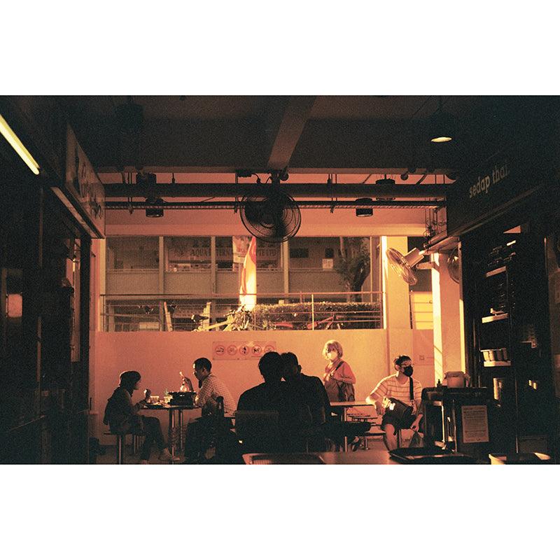 Hands on Film - Redscale 400 35mm Film - 8storeytree