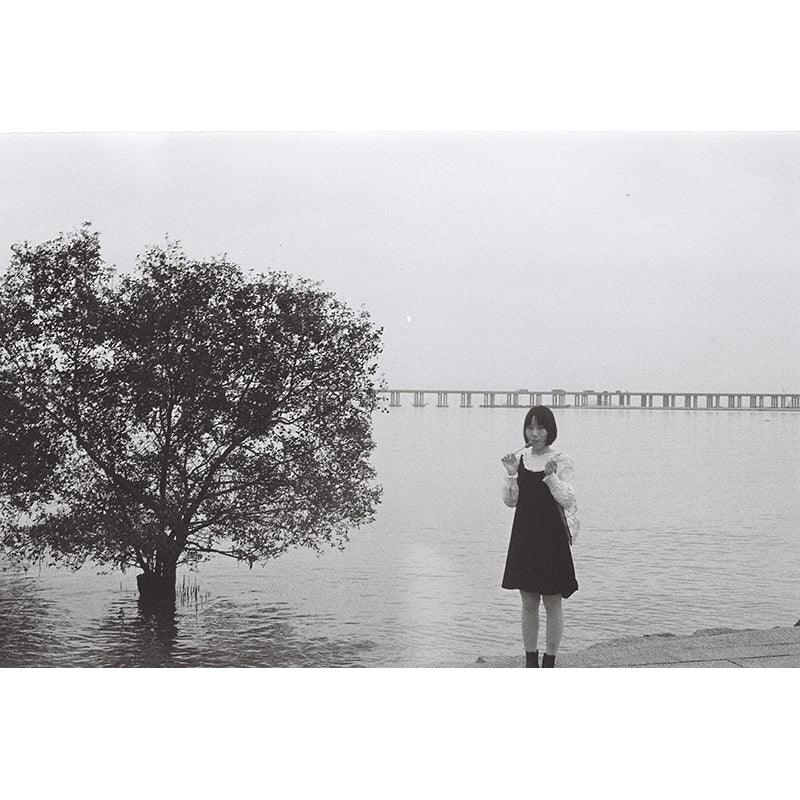 Reflx Lab - Pan400 Black & White 35mm film (Expiry 12/2023) - 8storeytree