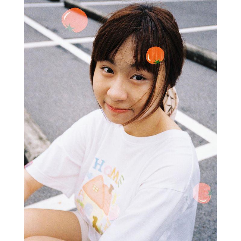 A girl has film - Tomato 35mm Film - 8storeytree