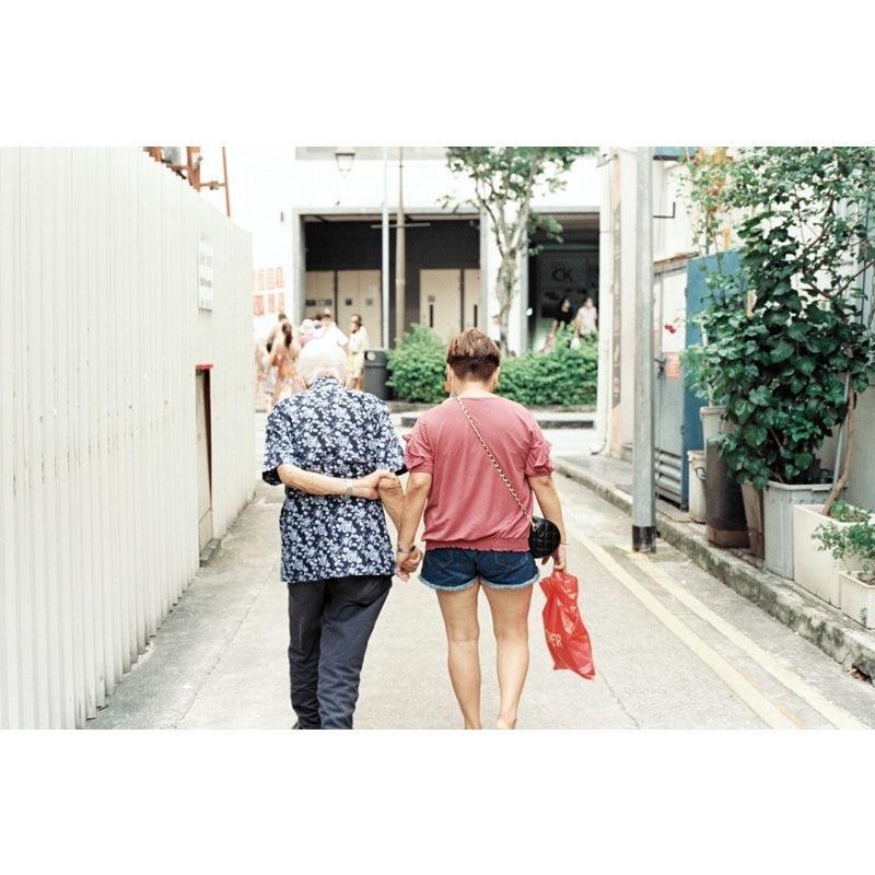 Hands on Film - Dawn 200 35mm Film - 8storeytree