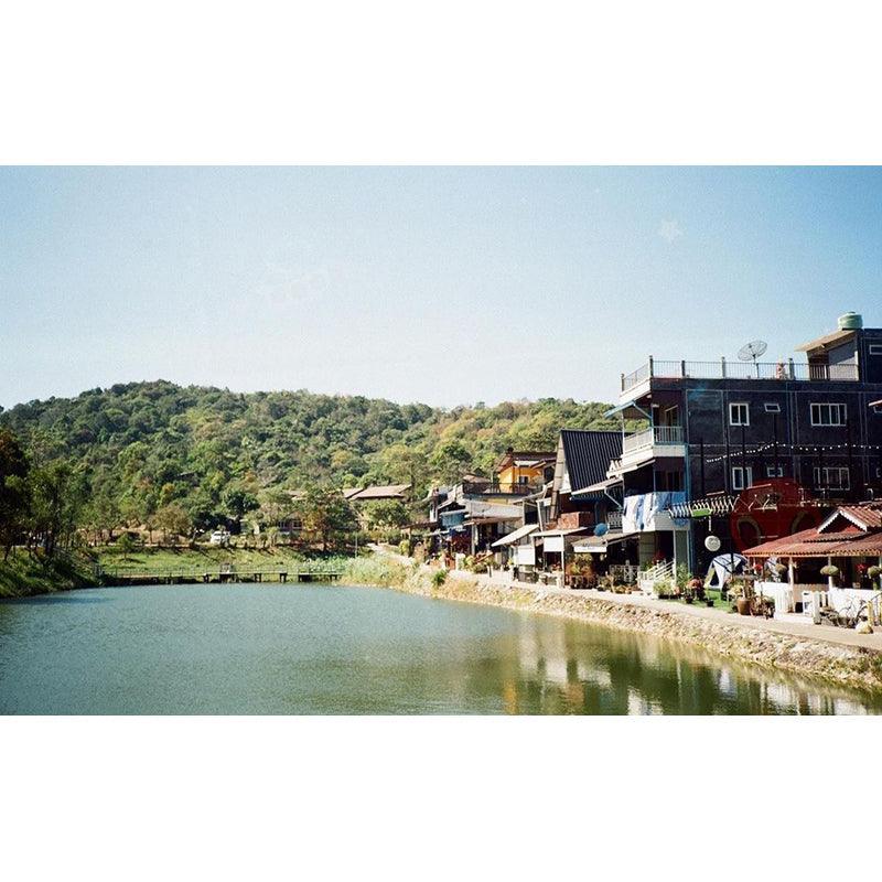 Hoasca - Daylight 200 35mm Film - 8storeytree