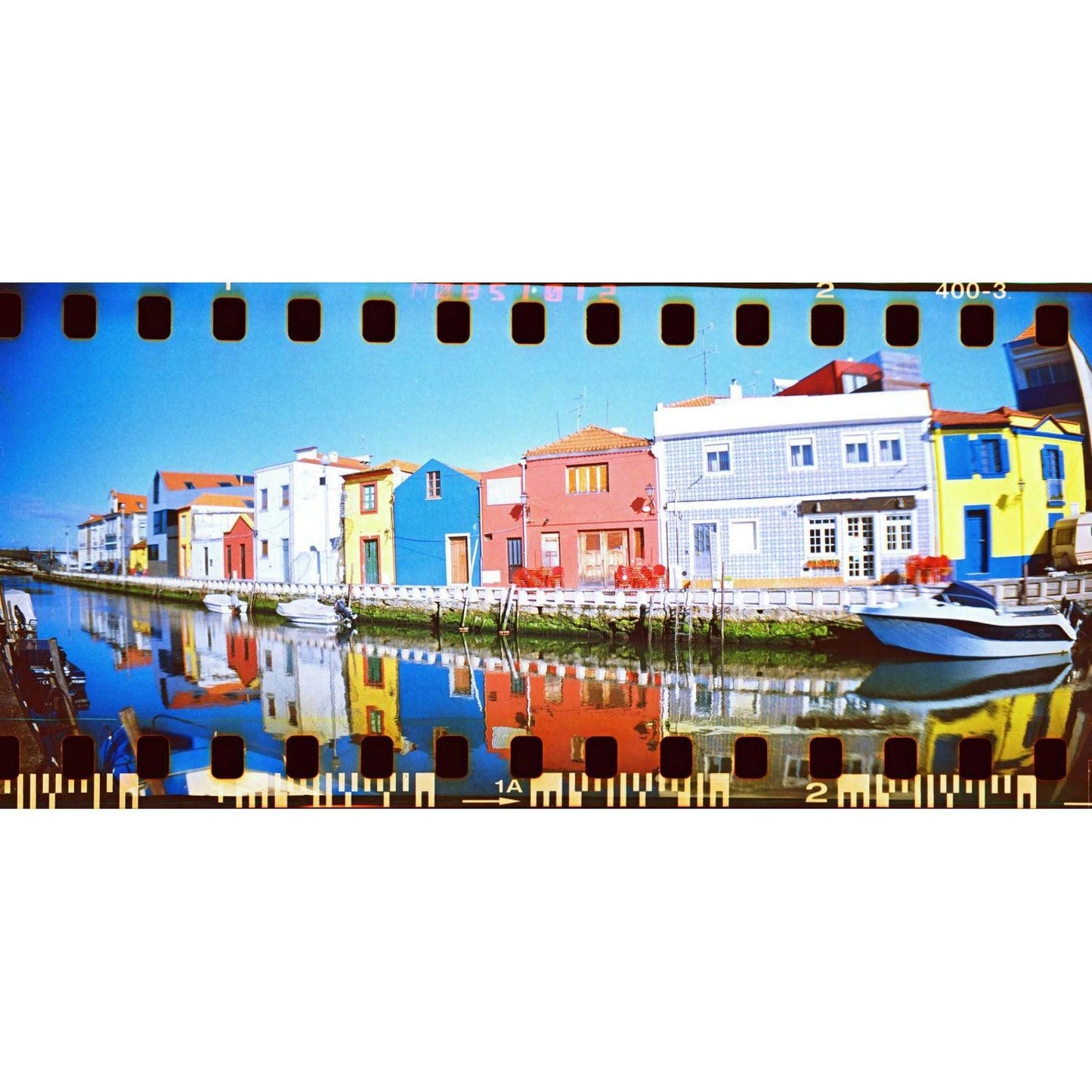 Lomography Color Negative 400 35mm Film (Expiry 07/2023) - 8storeytree