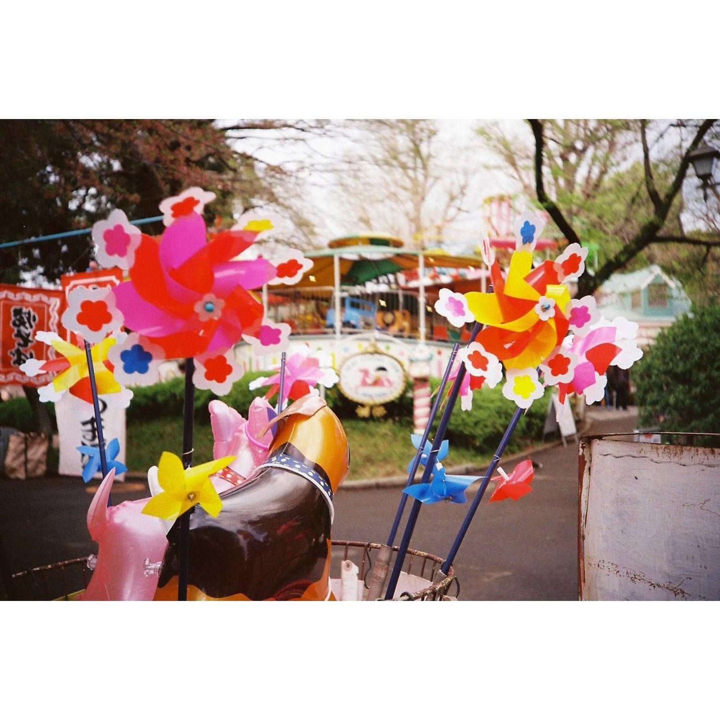 Lomography Color Negative 400 35mm Film (Expiry 07/2023) - 8storeytree