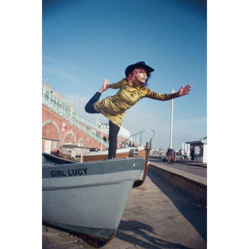 Lomography La Sardina & Flash 35mm Film Camera (Acapulco Caleta Edition) - 8storeytree