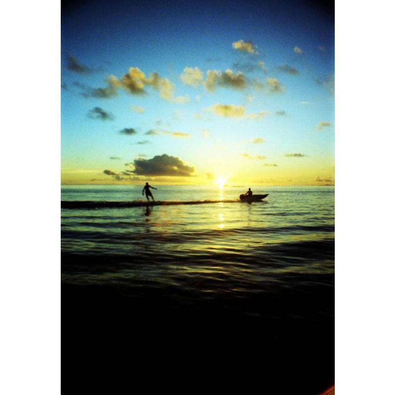 Lomography La Sardina & Flash 35mm Film Camera (Acapulco Caleta Edition) - 8storeytree