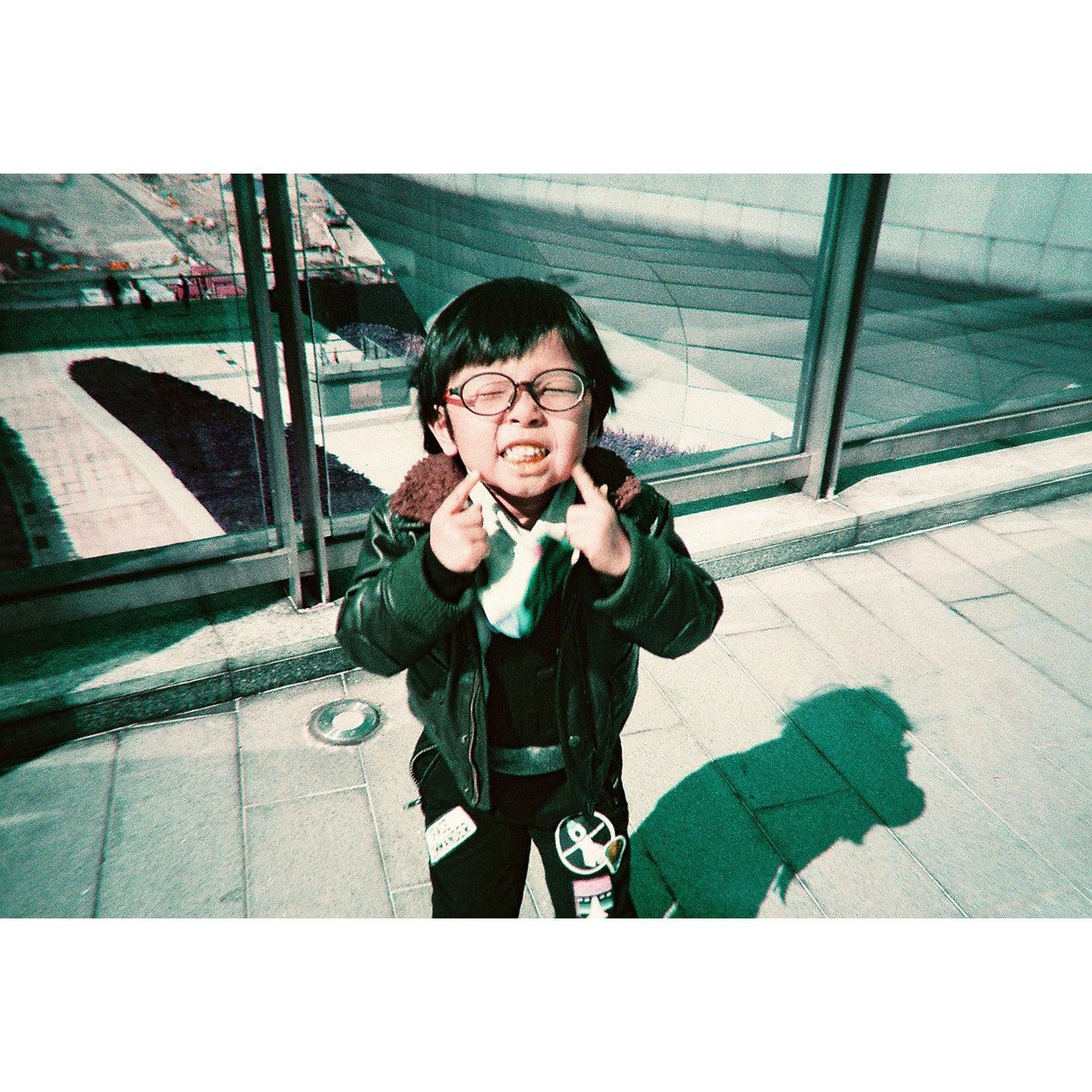 Lomography Simple Use Film Camera Lomochrome Purple - 8storeytree