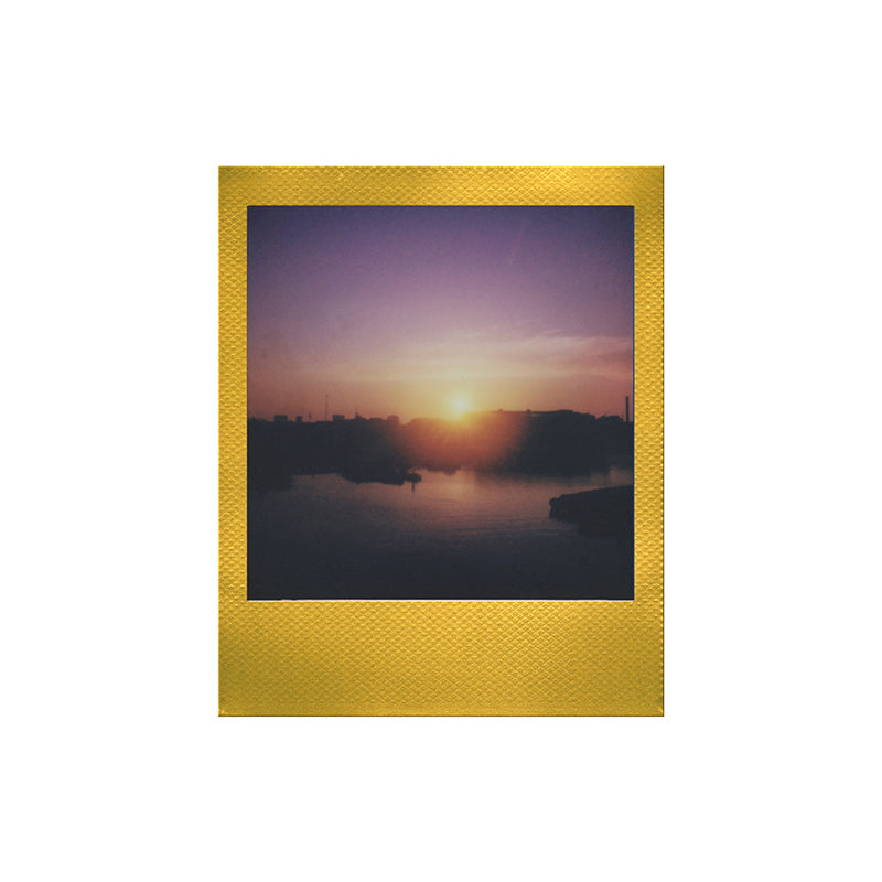 Polaroid Go Color Film Pack (16 Photos) - Golden Frame