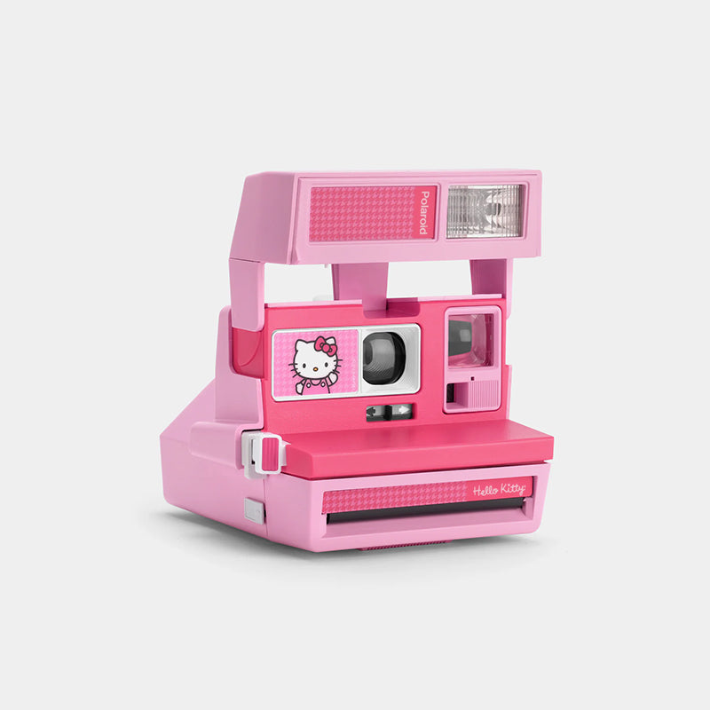 Retrospekt - Hello Kitty "Perfectly Pink" Polaroid 600 Camera