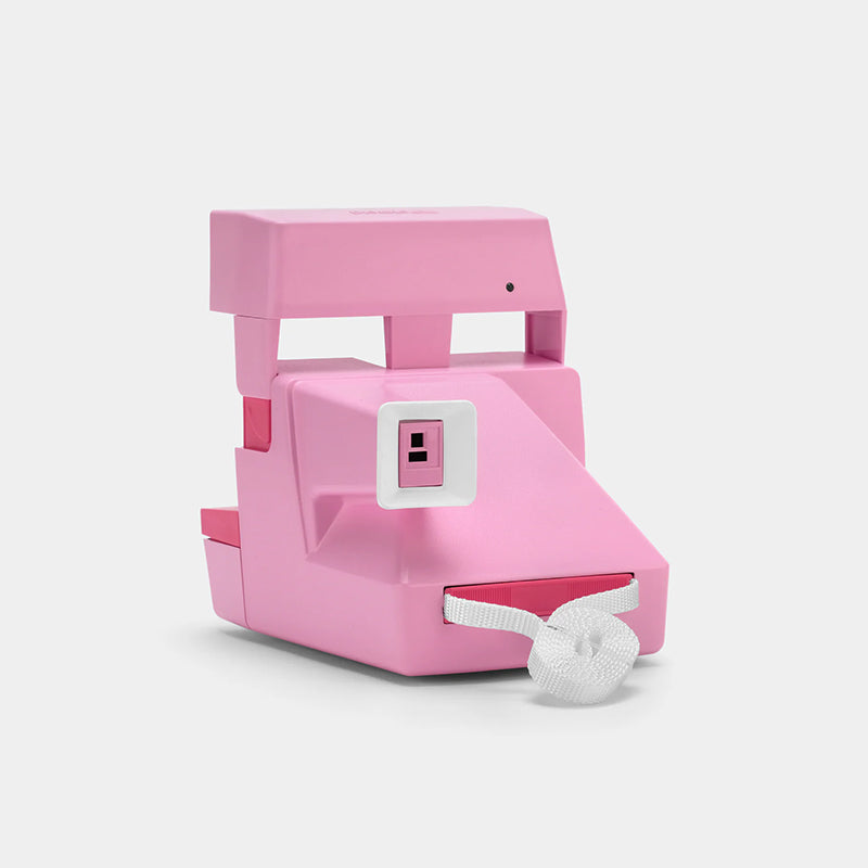 Retrospekt - Hello Kitty "Perfectly Pink" Polaroid 600 Camera