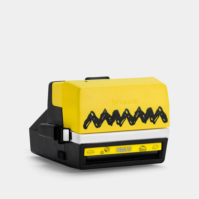 Retrospekt - Peanuts "Charlie Brown & Snoopy" Polaroid 600 Camera