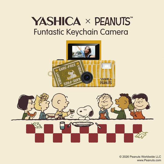YASHICA x Peanuts Funtastic Keychain Camera (Sweet Dreams Home)