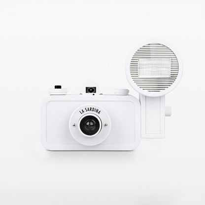 Lomography La Sardina 35mm film Camera & Flash DIY