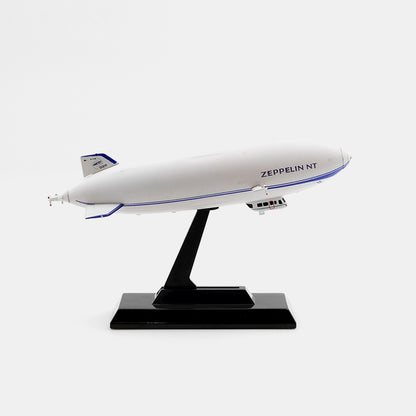 Wings of the World Miniatures - Fujicolor Airship (TakaraTomy)